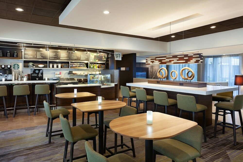 Фото Courtyard St. Petersburg Clearwater