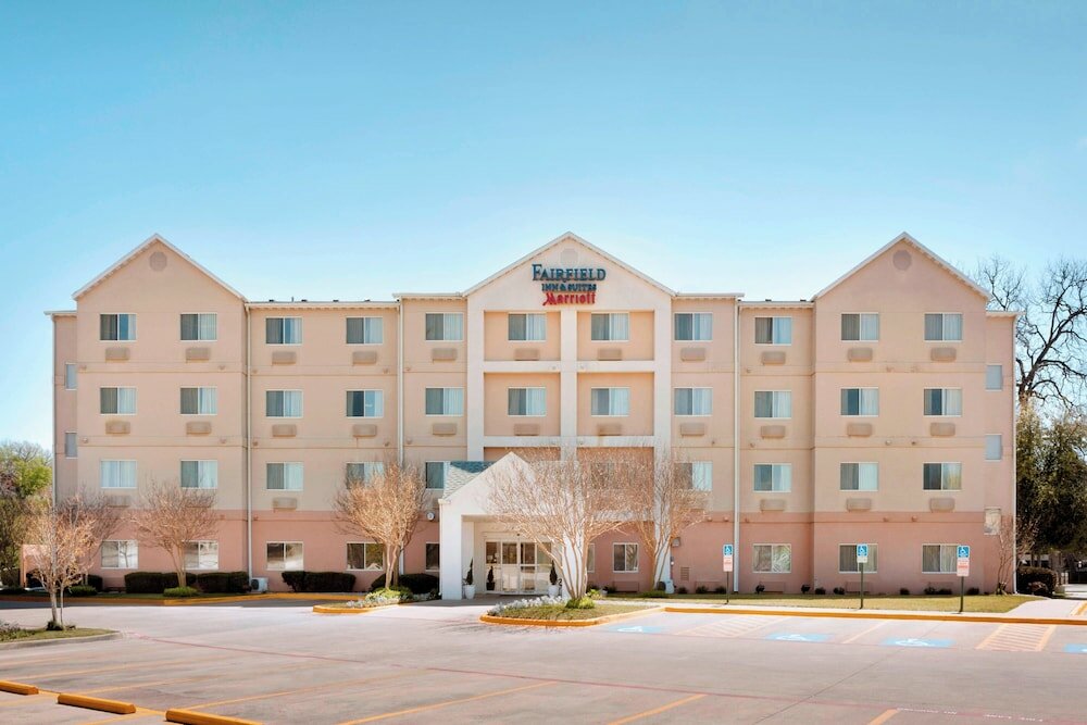 Фото Fairfield Inn & Suites Fort Worth University Drive