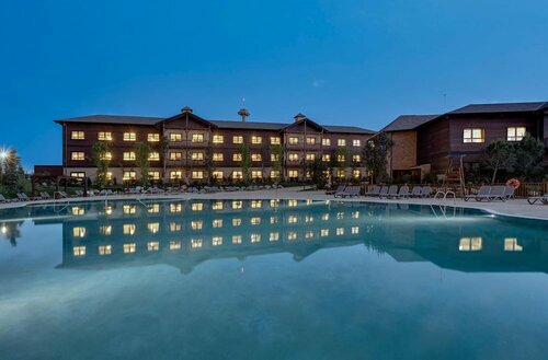 Внешний вид отеля PortAventura Hotel Colorado Creek в Вила-Секе, фото 3