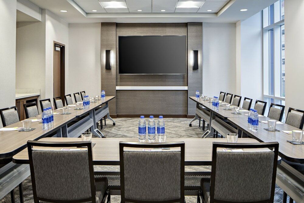 Фото Hyatt Place Grand Rapids Downtown