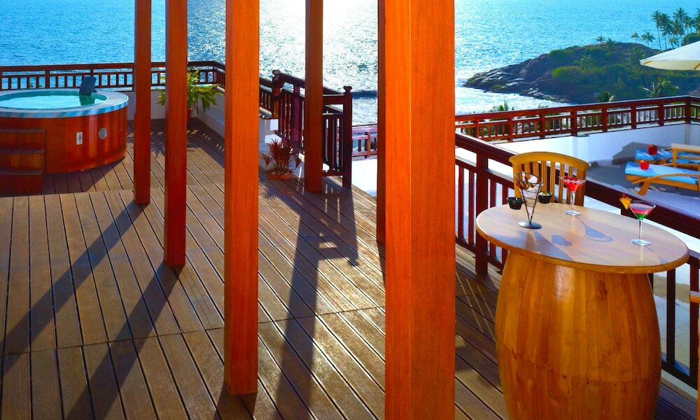 Фото Gokulam Grand Turtle On The Beach