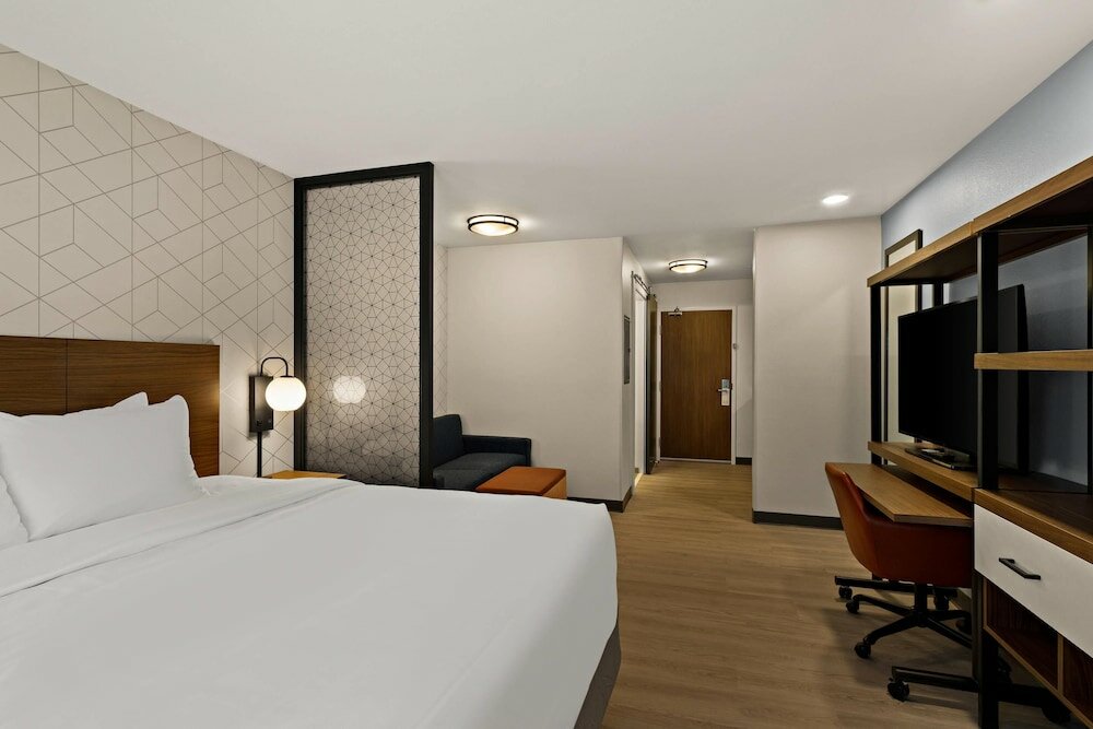 Фото Everhome Suites Temecula