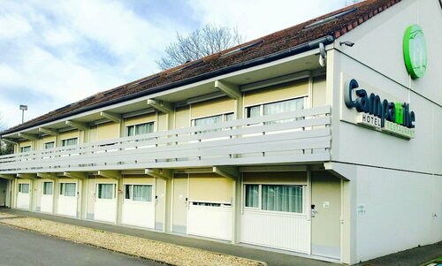 Гостиница Campanile Epinay Sur Orge Savigny Sur Orge в Палезо