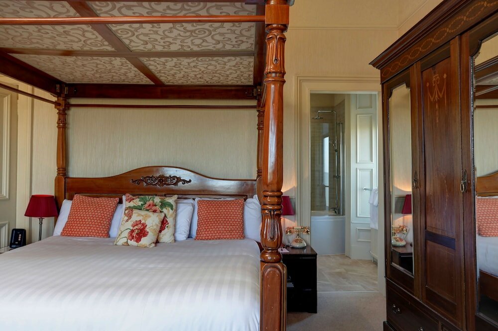 Фото Best Western Edinburgh South Braid Hills Hotel