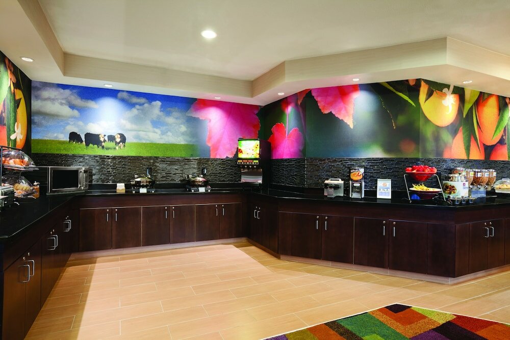 Фото Fairfield Inn & Suites Lansing West