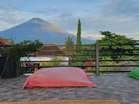 Фото Amed Sari Beach Guesthouse