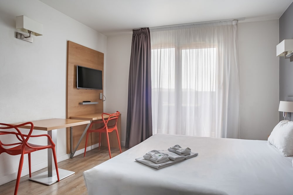 Фото Residhotel Marseille Grand Prado