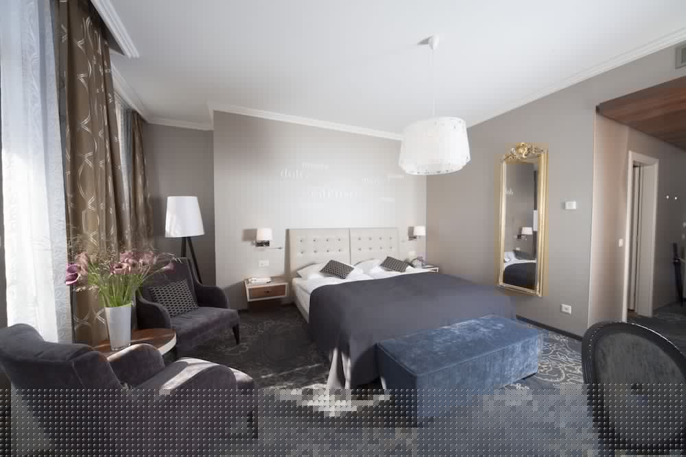 Фото Hotel Schweizerhof Luzern