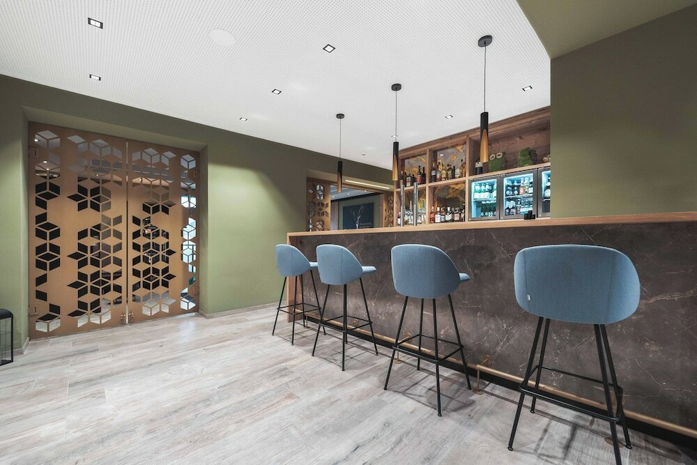 Фото Binders Budget City Mountain Hotel