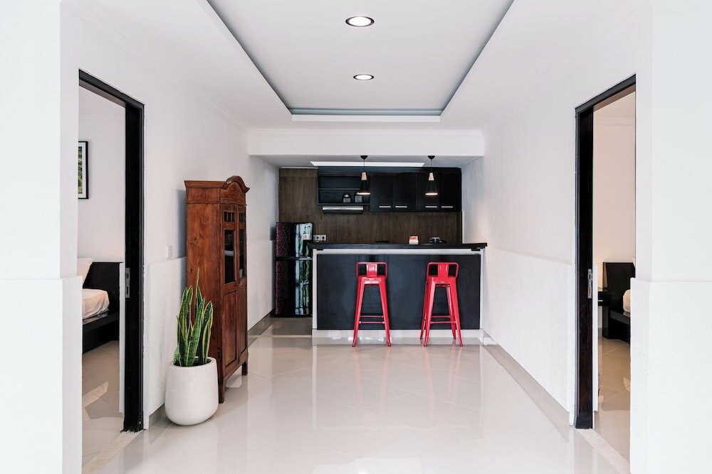 Фото Chandi Hotel