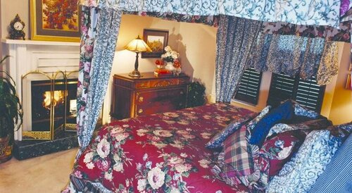 Гостиница The Crystal River Inn в Сан-Маркосе