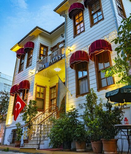 Гостиница Ada Palas  Buyukada в Адаларе