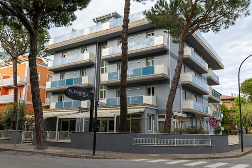 Гостиница Elegance Suite Apartments в Червии
