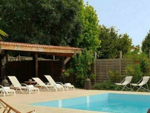 Гостиница Domaine des Chais в Рошфоре