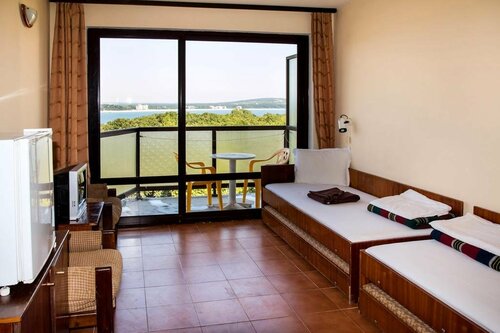 Гостиница Hotel Kremikovci в Китене