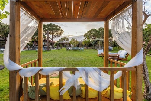 Гостиница Aral Tatil Ciftligi в Лапсеки