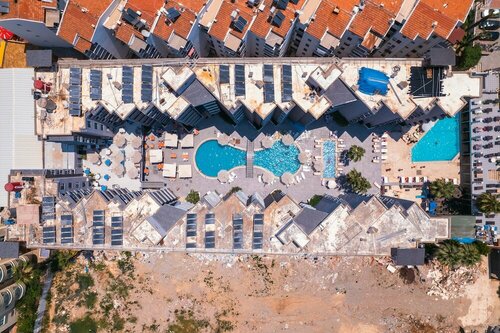 Гостиница The Nora Hotels Family Club в Мут