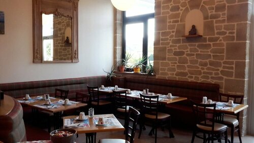 Гостиница Brit Hotel Cancale Alghotel в Канкале