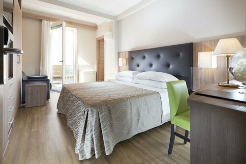 Гостиница Hotel Rossini в Пезаро