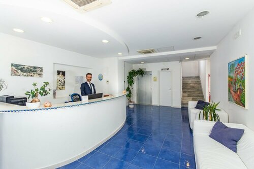 Апартаменты Residence Due Torri в Майори