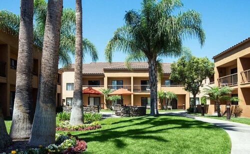 Гостиница Courtyard by Marriott Anaheim Buena Park в Буэна-Парк
