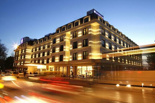 Wyndham Grand Istanbul Kalamis Marina Hotel
