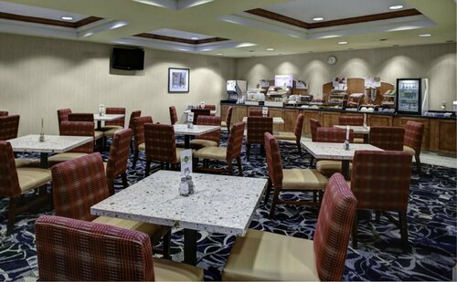 Гостиница Holiday Inn Express & Suites Richmond North Ashland в Эшленде