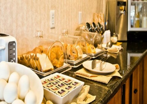Гостиница The Millwood - A Boutique Hotel в Сан-Бруно