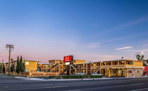Гостиница Econo Lodge near the University of Arizona в Тусоне