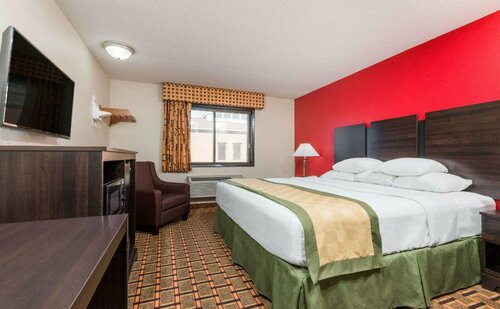 Гостиница Days Inn by Wyndham Muncie -Ball State University в Мунчи