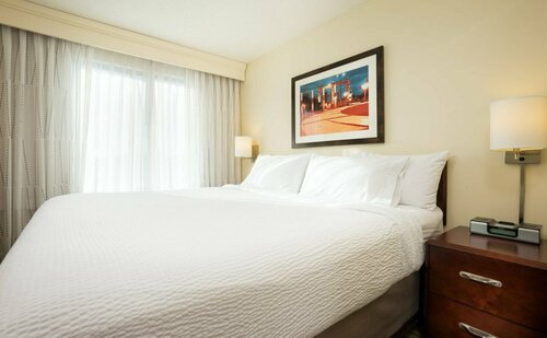 Гостиница Springhill Suites Minneapolis St Louis Park by Marriott в Миннетонке