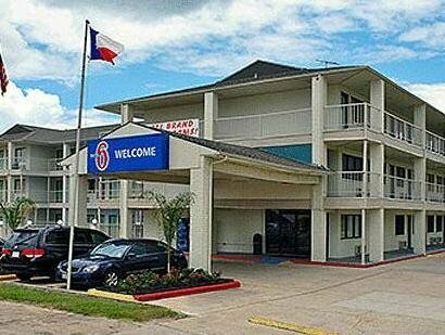 Гостиница Oyo Hotel Houston/Humble - Iah Airport Hwy 59 в Хамбле
