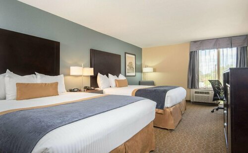Гостиница Wyndham Garden Texarkana в Тексаркане