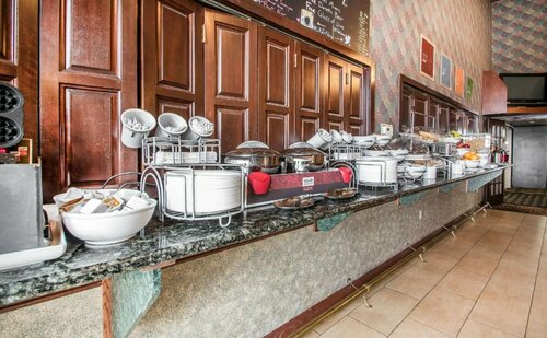Гостиница Comfort Suites Madison West в Миддлтоне