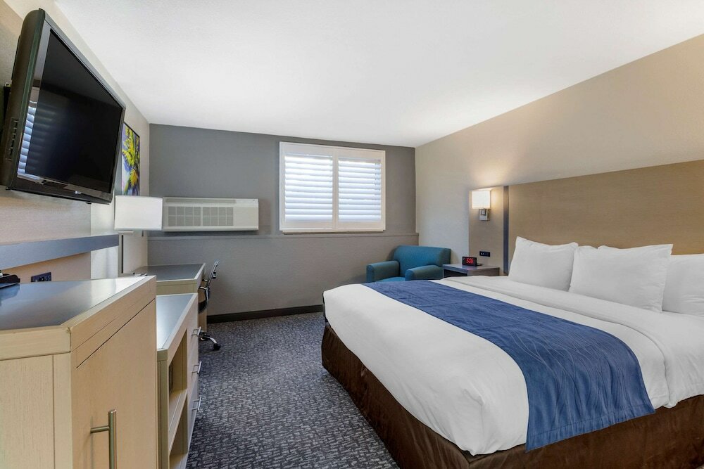 Фото Comfort Inn San Diego Miramar