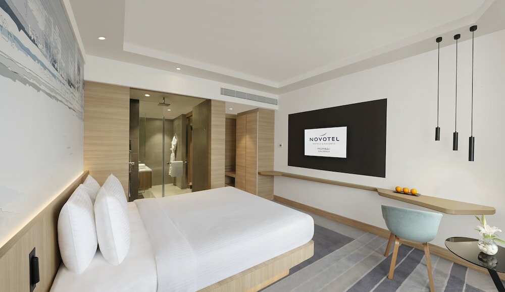 Фото Novotel Mumbai Juhu Beach Hotel