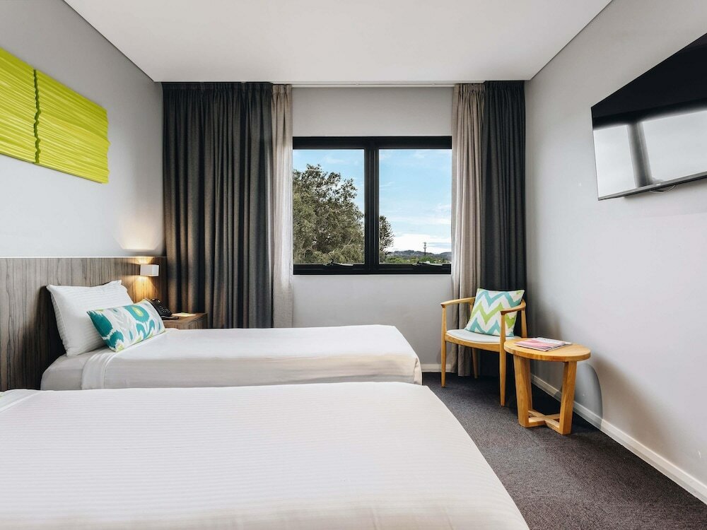 Фото Ibis Styles The Entrance