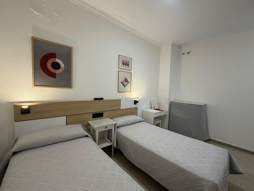 Фото Hostal Bahia