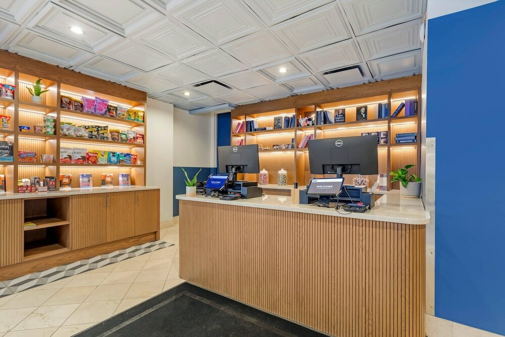 Фото Sonder The Quincy Ascend Hotel Collection