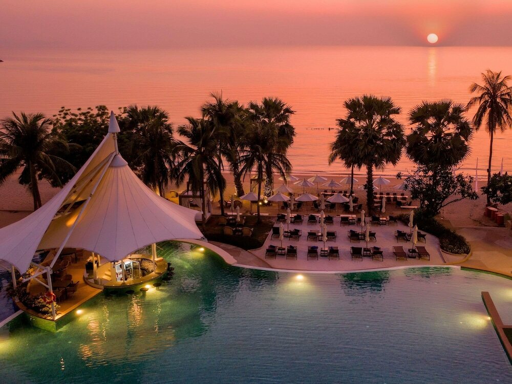 Фото Mövenpick Siam Na Jomtien Pattaya