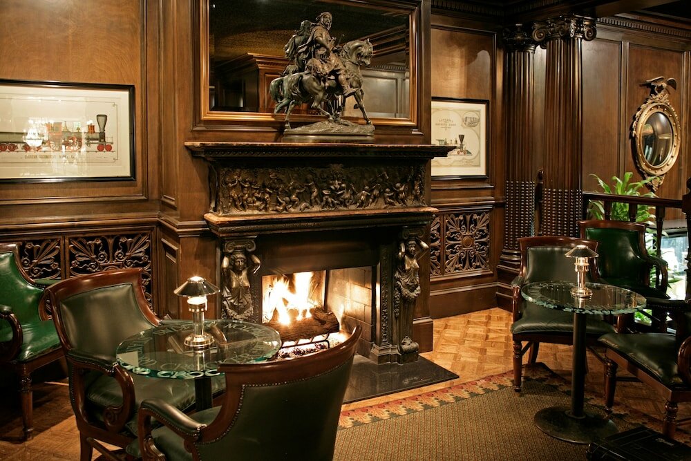 Фото Huntington Hotel