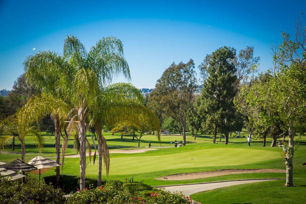 Фото Hilton Garden Inn Los Angeles Montebello