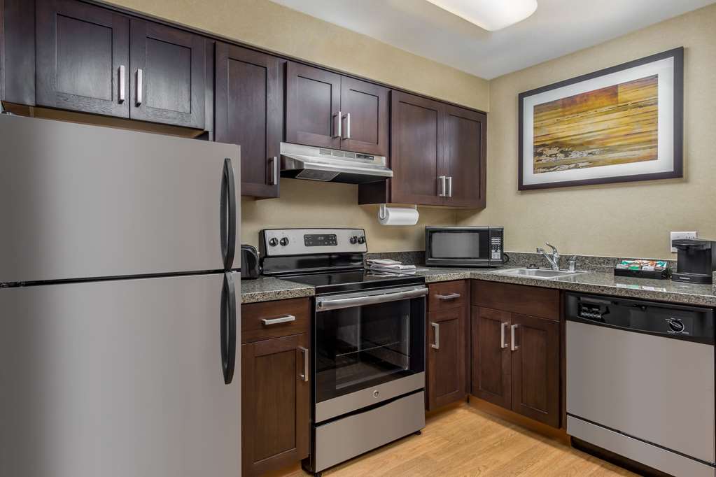 Фото Homewood Suites by Hilton Newark-Fremont