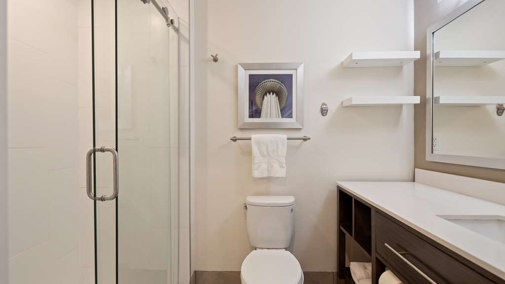 Фото Best Western Plus Roland Inn & Suites