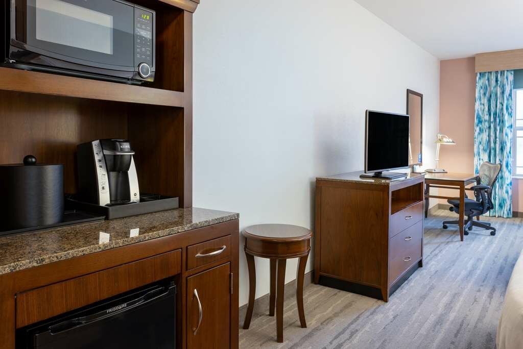 Фото Hilton Garden Inn Roanoke