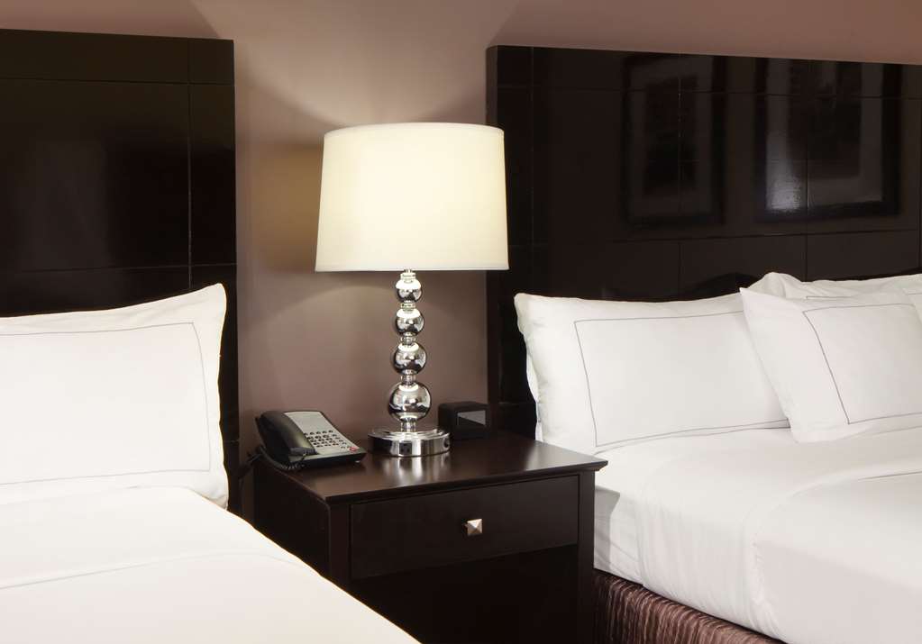 Фото DoubleTree by Hilton El Paso Downtown