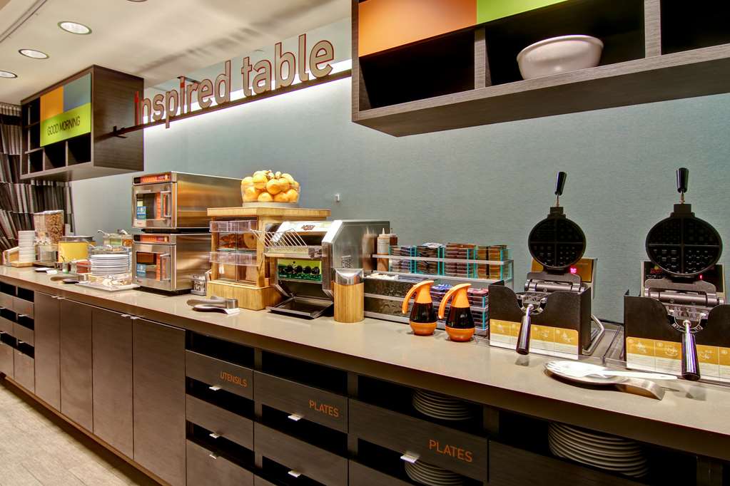 Фото Home2 Suites by Hilton West Edmonton, Alberta, Canada