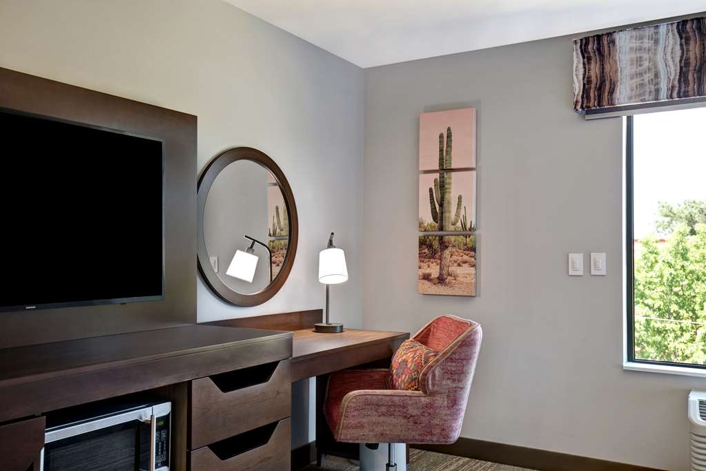 Фото Hampton Inn Santa Fe South