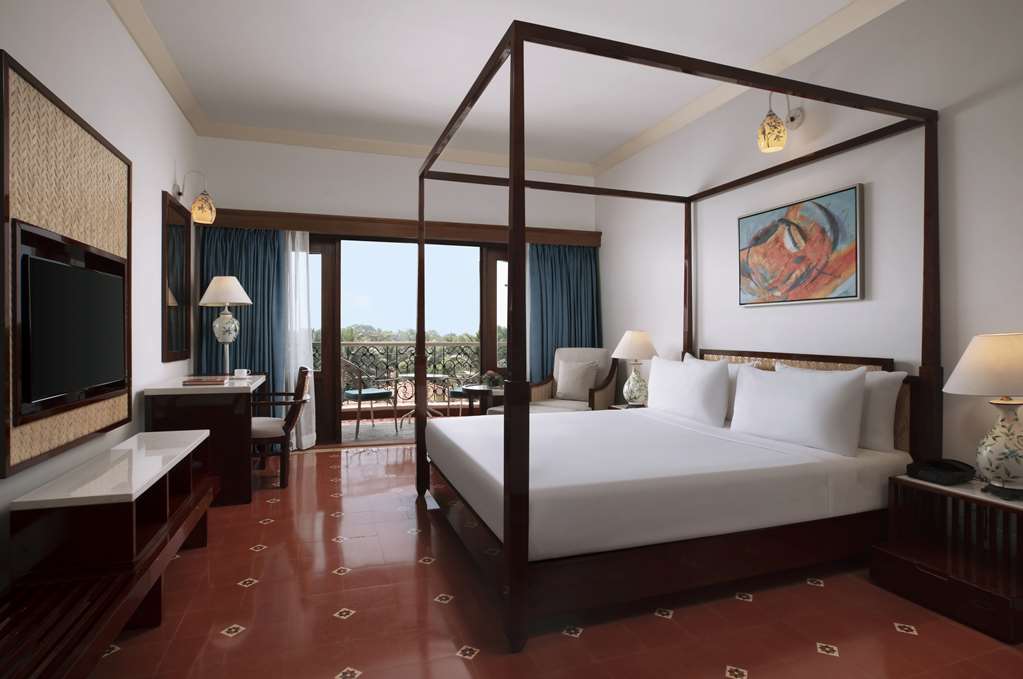Фото Radisson Blu Resort Goa Cavelossim Beach
