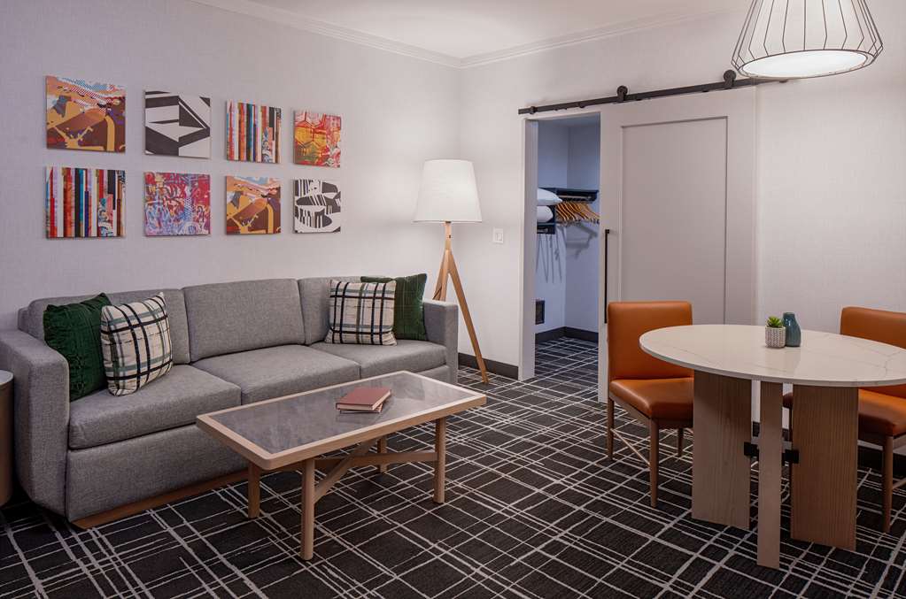 Фото DoubleTree Suites by Hilton Hotel Salt Lake City